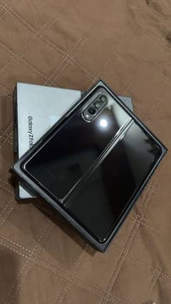 samsung fold 3 5G. 12/256gb