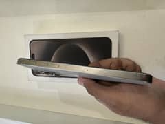 Iphone 15 pro max jv canada natural titanium
