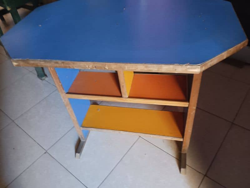 Rack with Shelf and Table 4