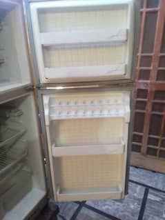 Dawlance Medium size Refrigerator