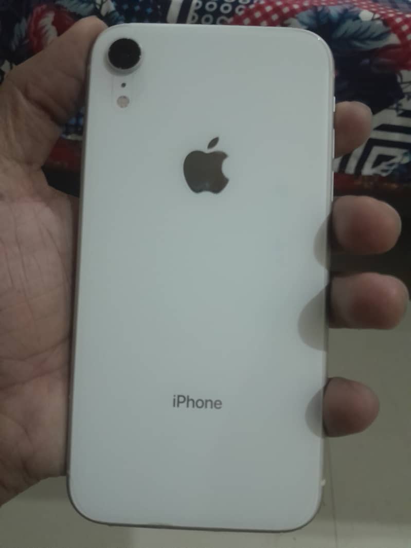 I phone Xr 10/10 Condition 1