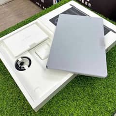 MacBook pro m3 chip for sale me no repair with full box