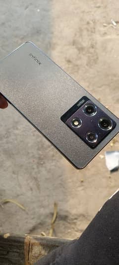 infinix note 30 pro 8+256 with wireless charger and original charger
