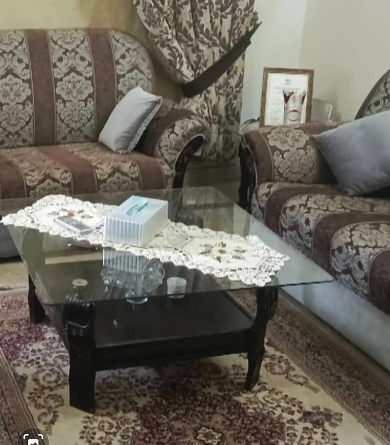 centre table set with side tables 0