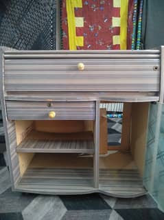 Computer table