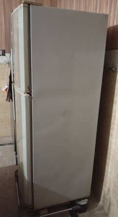 Dawlance Medium Used Fridge For Sale