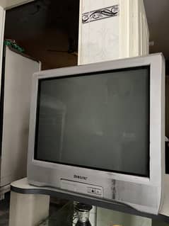 Sony 21 inch tv with tv traaly . . . . . . tv 10000 . . . . . . traally 3000