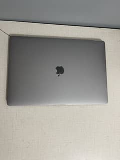 Apple MacBook Pro 2018 Core i9 – Power-Packed for Gaming & Editing