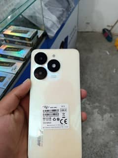 Itel A70 4+8=12/128 with box and charger