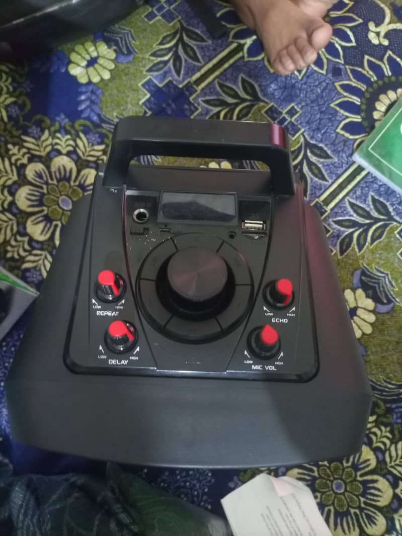 Audionic speaker good condition 1