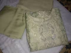 2nd hand dresses for sale Pista color