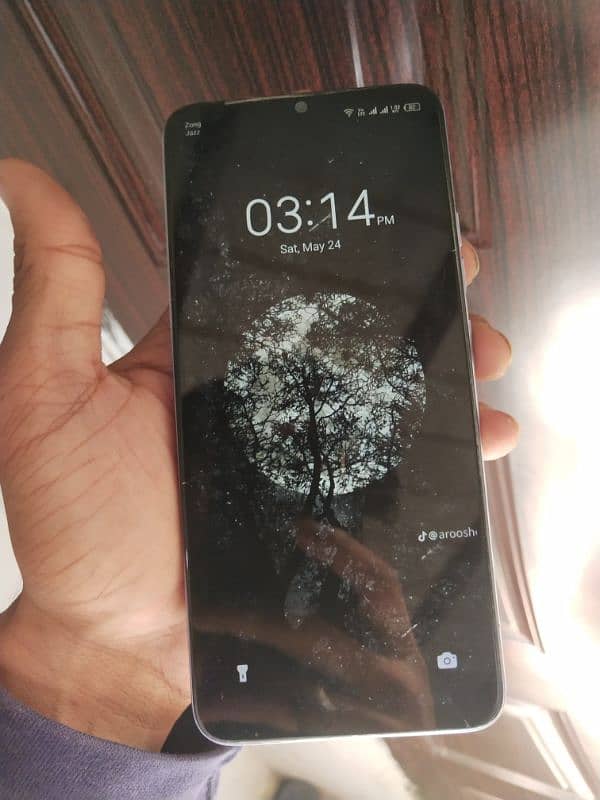 Tecno spark go with box       4 and 3 GB expandable/64 1