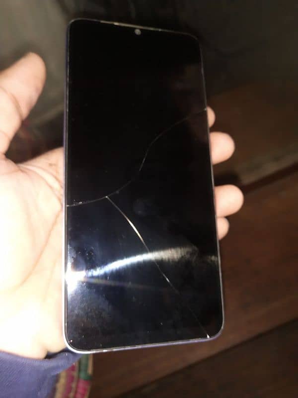 Tecno spark go with box       4 and 3 GB expandable/64 5