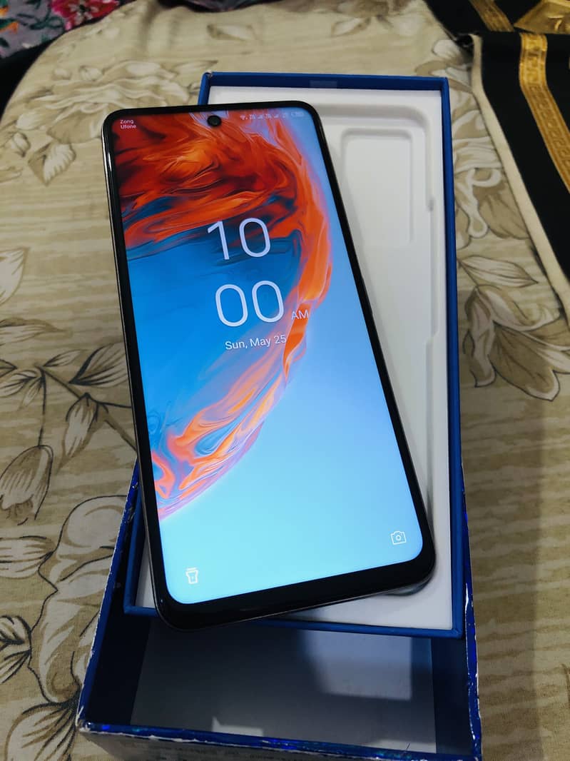 Tecno cammon 18p Good condition with box 0