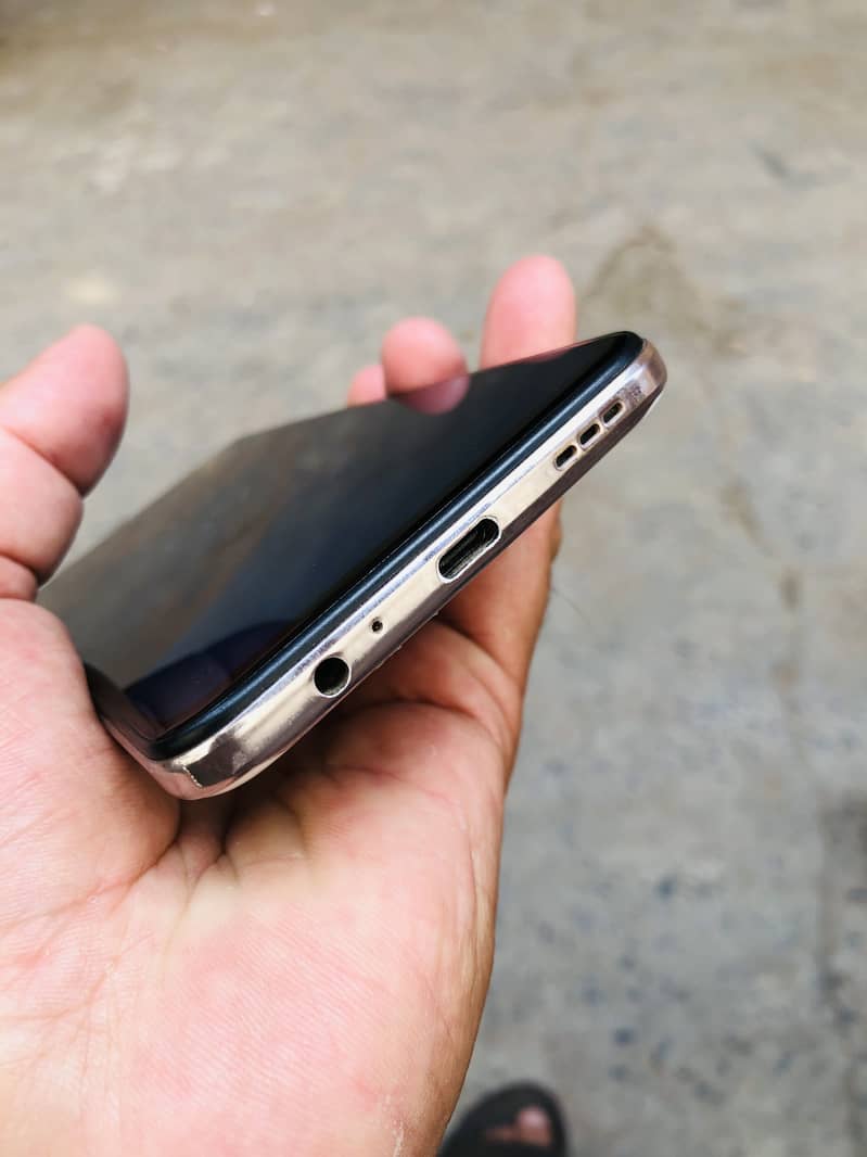 Tecno cammon 18p Good condition with box 9