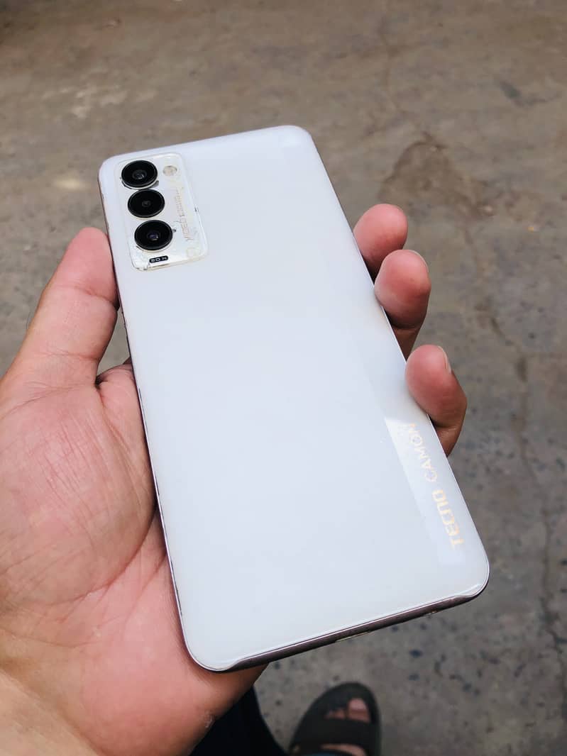 Tecno cammon 18p Good condition with box 11