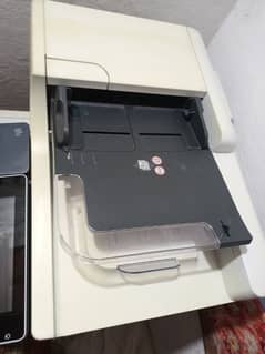 HP laserjet 500 MFP M525