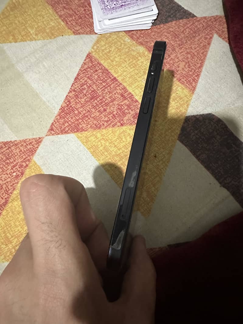 Iphone 12 non pta with box 1