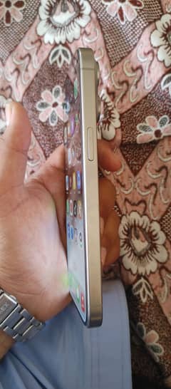 Iphone 15 pro Max 256Gb health98% natural titanium