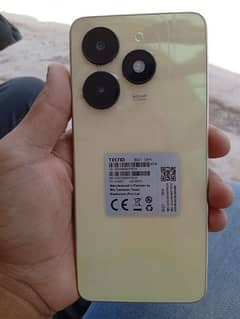 10 by 10 hain daba charge Sath hain.