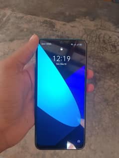 realme 5i. . . . . . . . . 4/64