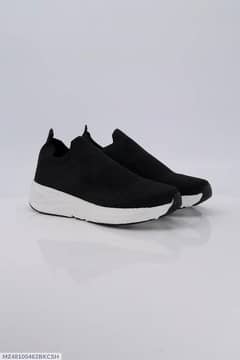 Black-camel-super-comfort-skechers701,Black
