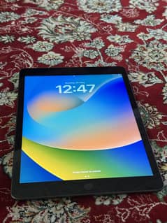 iPad 8th Gen 128GB in great condition