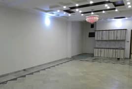 Sale A Building In Pine Avenue Prime Location