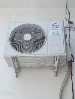 pel inverteron 1.5 ton A C for sale like new condition