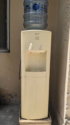 Europa water refrigerator