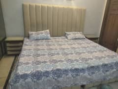 Sale on King size bed set