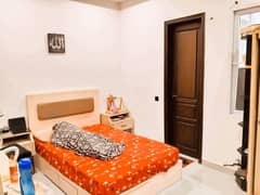 University Town 5 Marla House For Sale