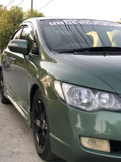 Honda Civic autumatic and sunroof ug 2007