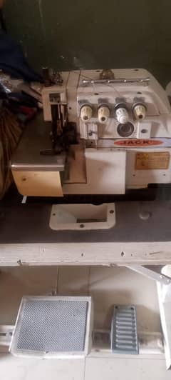 Jack 747 overlock machine