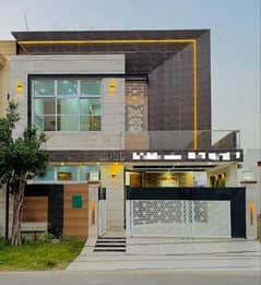 Top City 16 Marla House For Rent