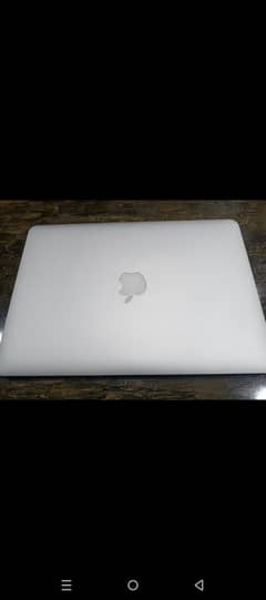 Macbook Air 2017 - Scratch Less Piece
