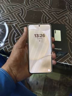 Samsung S24