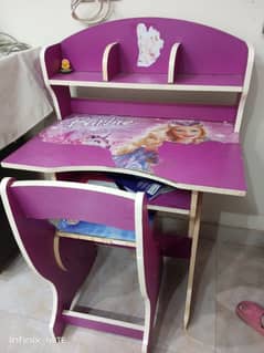kids study table with chair