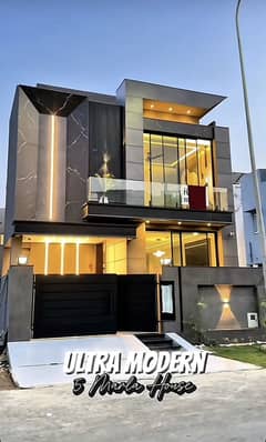 Cornor+ main boulevard 4.5 Marla Plot For Sale hot location
