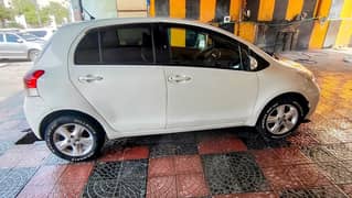 Toyota Vitz 2011