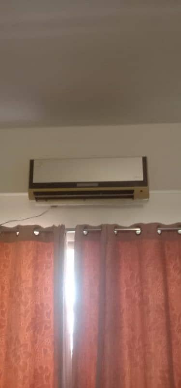 PEL. split. . 1 ton . . non inverter. . working condition 0