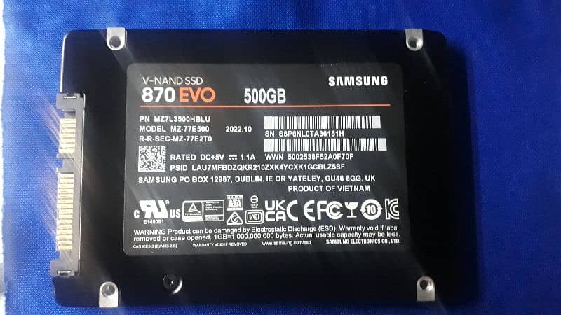 SSD 1TB , SSD 500GB ,SSD 256GB. 4