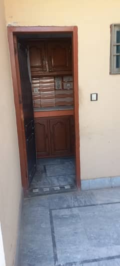 3 marla 2nd floor for rent