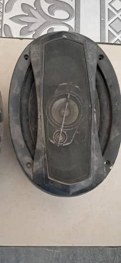 Car Speakers and Box