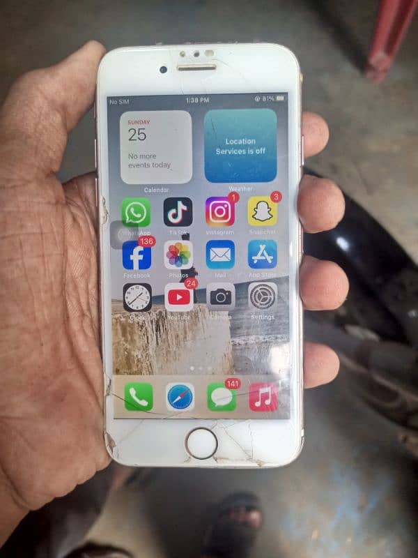 iPhone 7  10 by 10 condition PTA approve 1