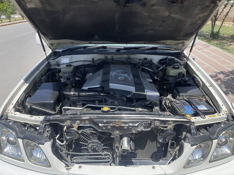 Toyota LandCruiser Grand Cygnus 4.7L V8 8