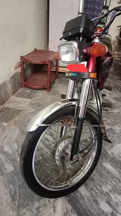 CG125