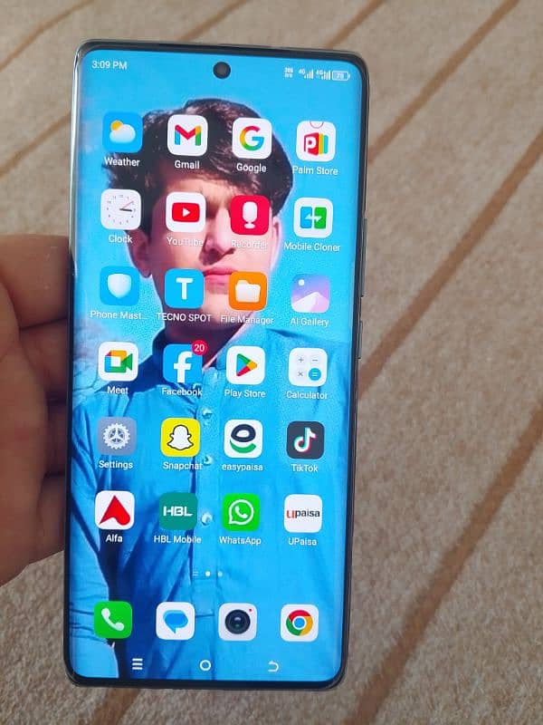 Tecno spark 20 pro plus 10/10 condition 4