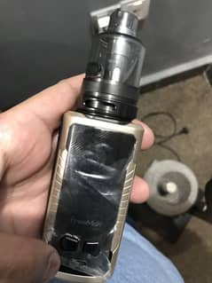 FREEMAX MAXUS (MAX PRO) 168w kit and BLVK UNICORN FRZNAPPLE 60 ml