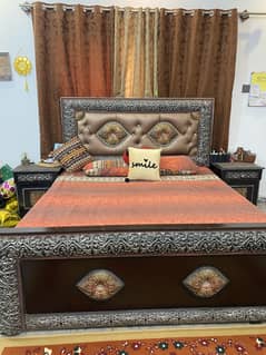 Wooden bed set with side tables ( without mattress)